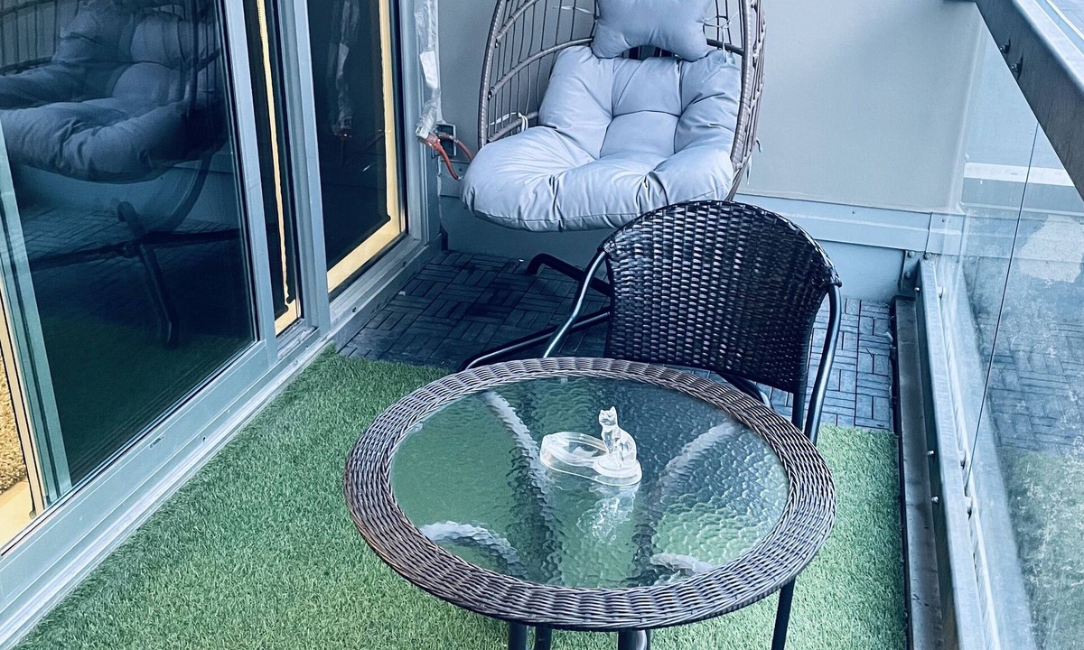 Gastown Apartment | downtown Vancouver, 5mins to waterfront, Roger’s arena and lots of restaurants