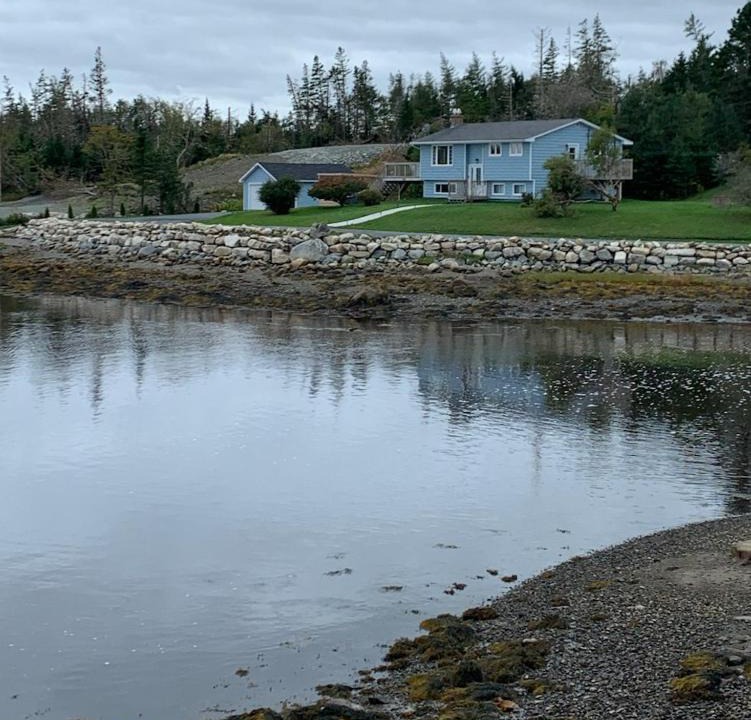 Tangier House | Eastern shore 100 wild Islands Oceanfront Home with hot tub