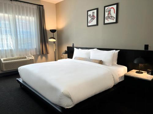 Edgewater Hotel | Whitehorse