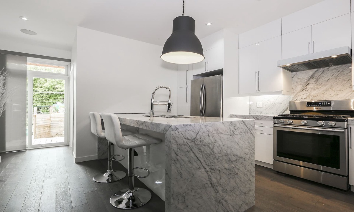 Oakwood Village House | Elegant Newly Design Home
