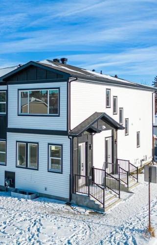 Lynnwood Ridge Apartment | Emerald Suite with 2 beds - 10 minutes from downtown