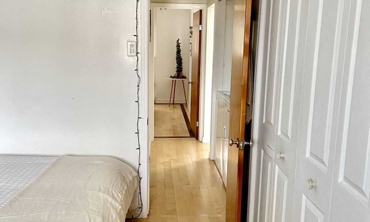 Lac Sainte-Marie Ski Chalet | Entire cottage (2 condos), perfect for families or large groups!