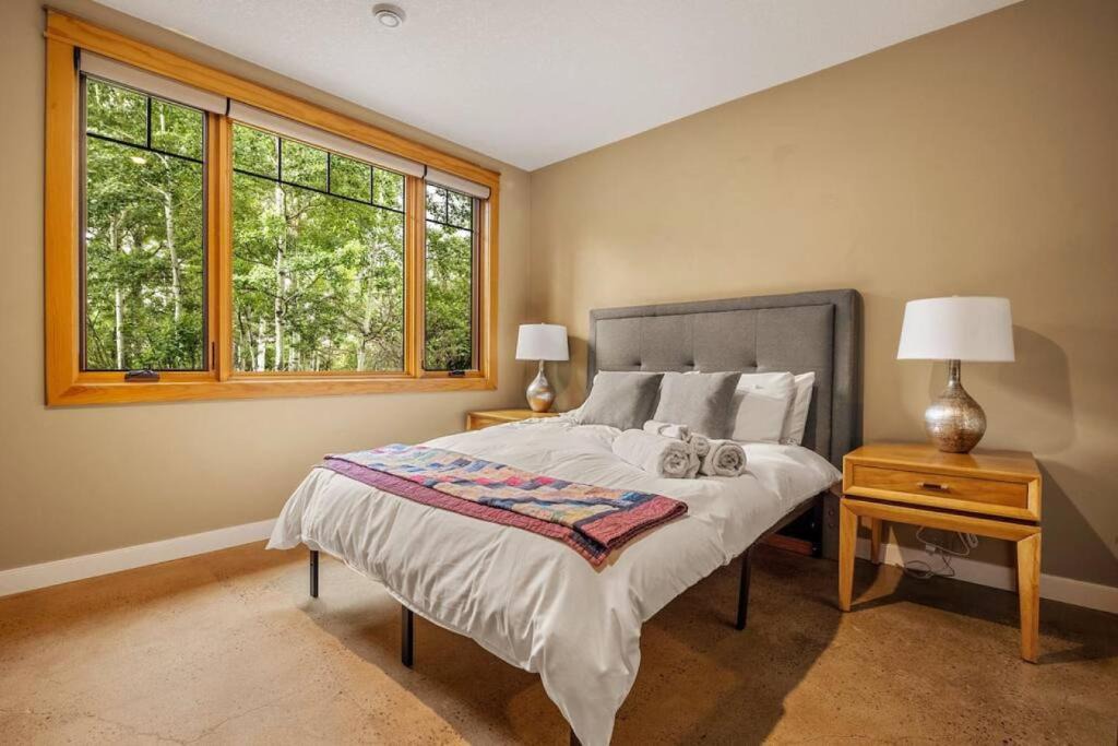 Springbank Apartment | Escape to the Rockies but near Calgary Includes Free Parking and Banff Entry