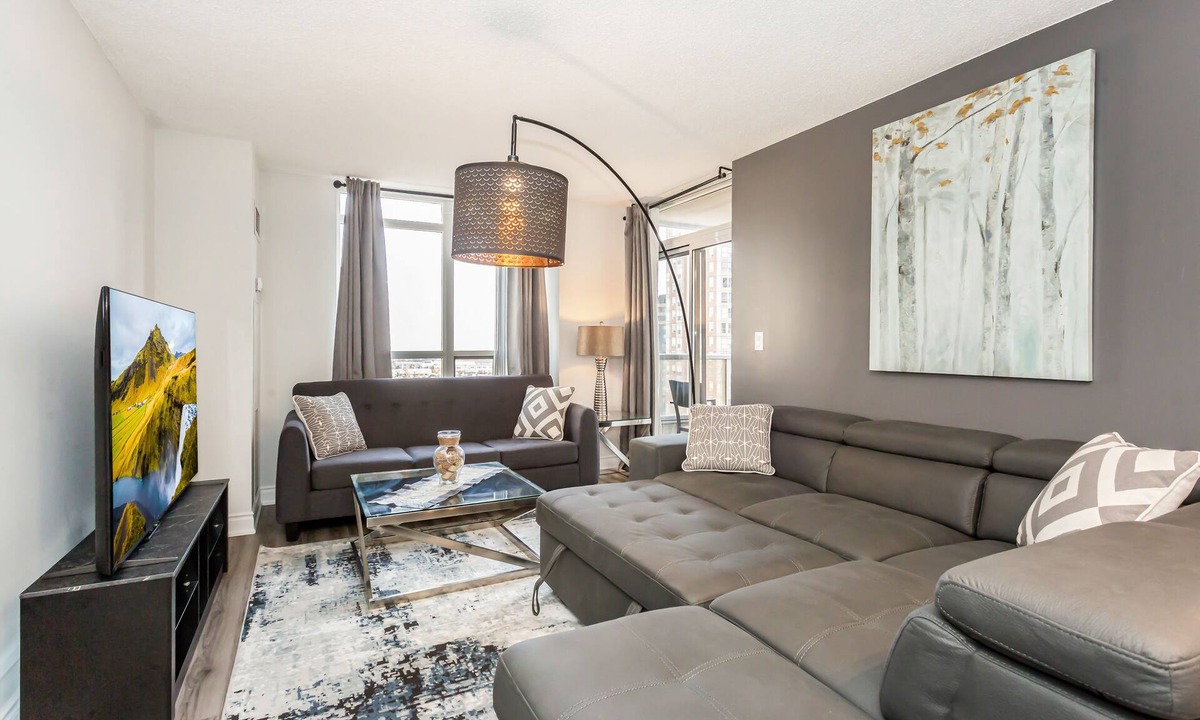 Downtown Mississauga Condo | Exclusive 3BR+Den Condo steps from Square One Mall