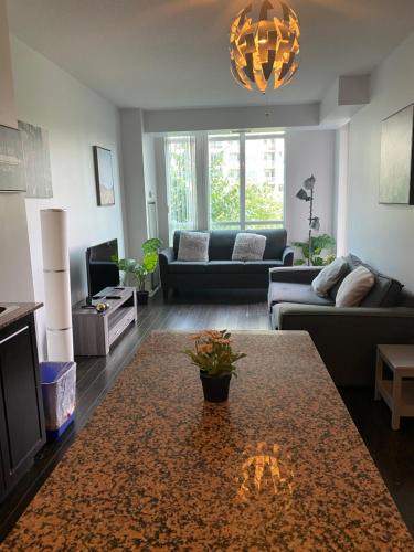 Executive Yorkville | Fort York
