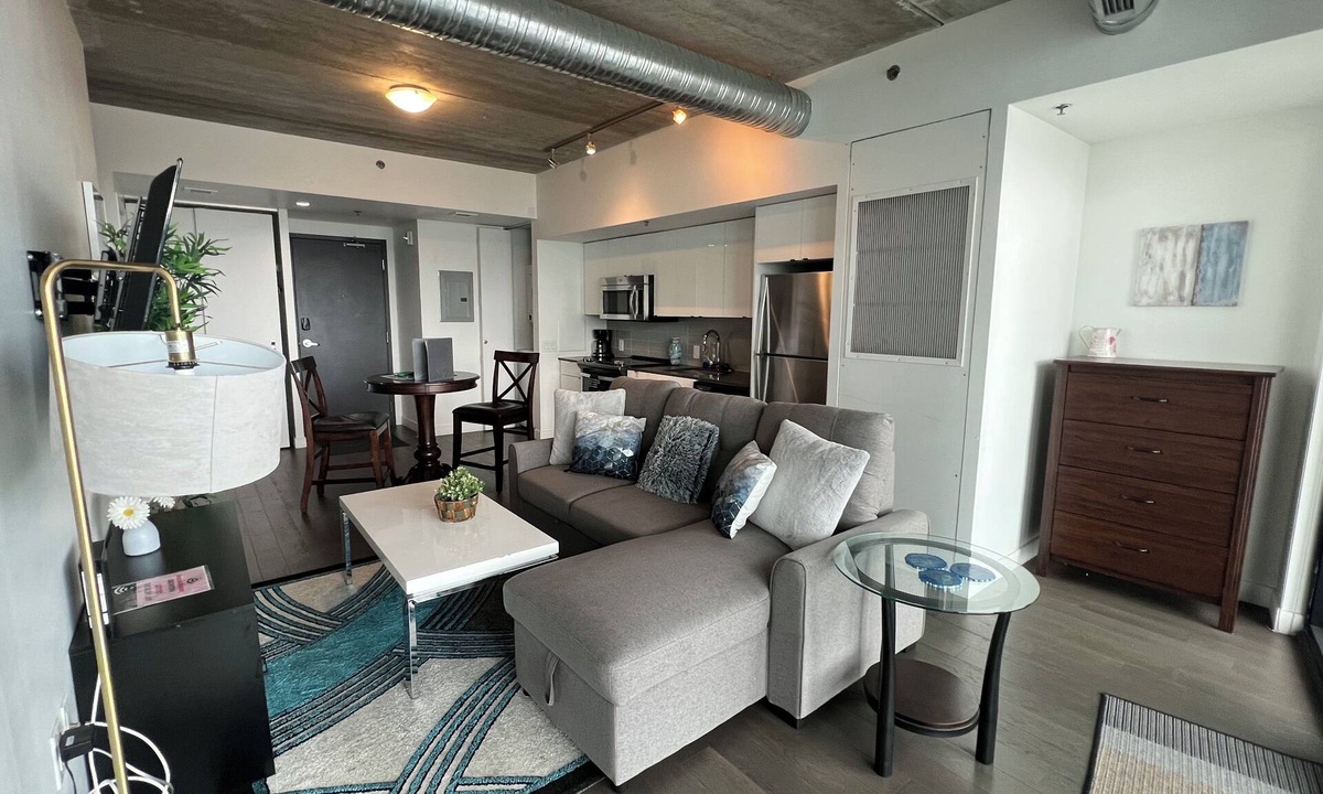 Downtown Winnipeg Apartment | Executive Luxury 2 bed Spacious Downtown WIFI laundry