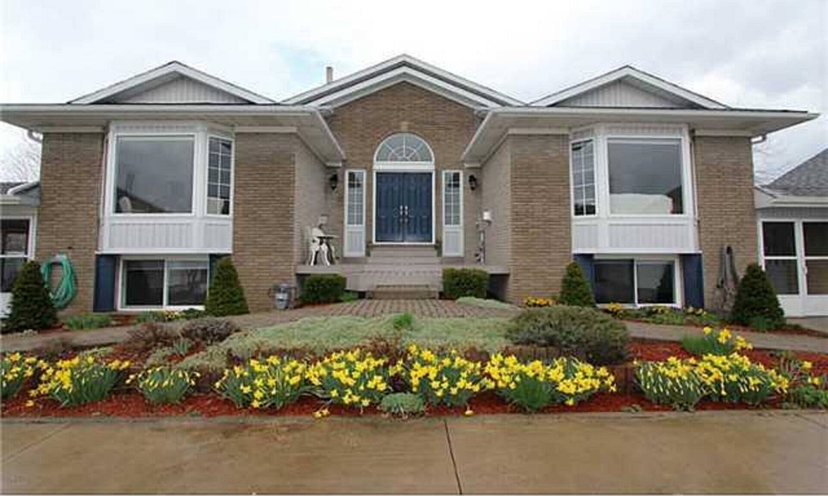 Niagara-on-the-Lake House | Fabulous Guesthouse B & B Located In The Heart Of Vineyard Country!