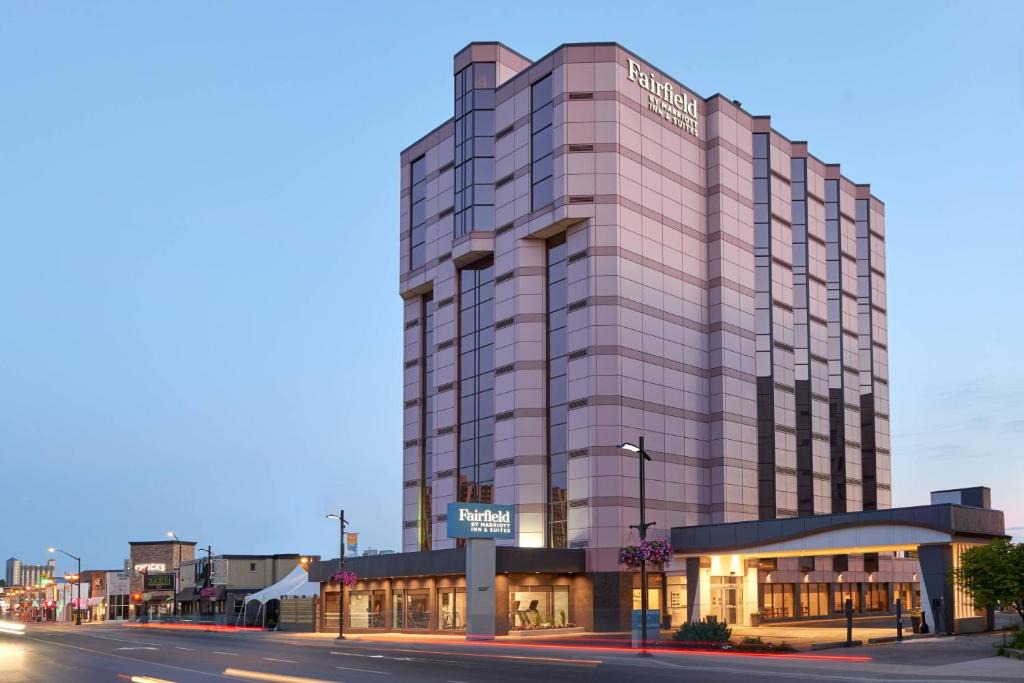 Fallsview Hotel | Fairfield by Marriott Niagara Falls, Canada