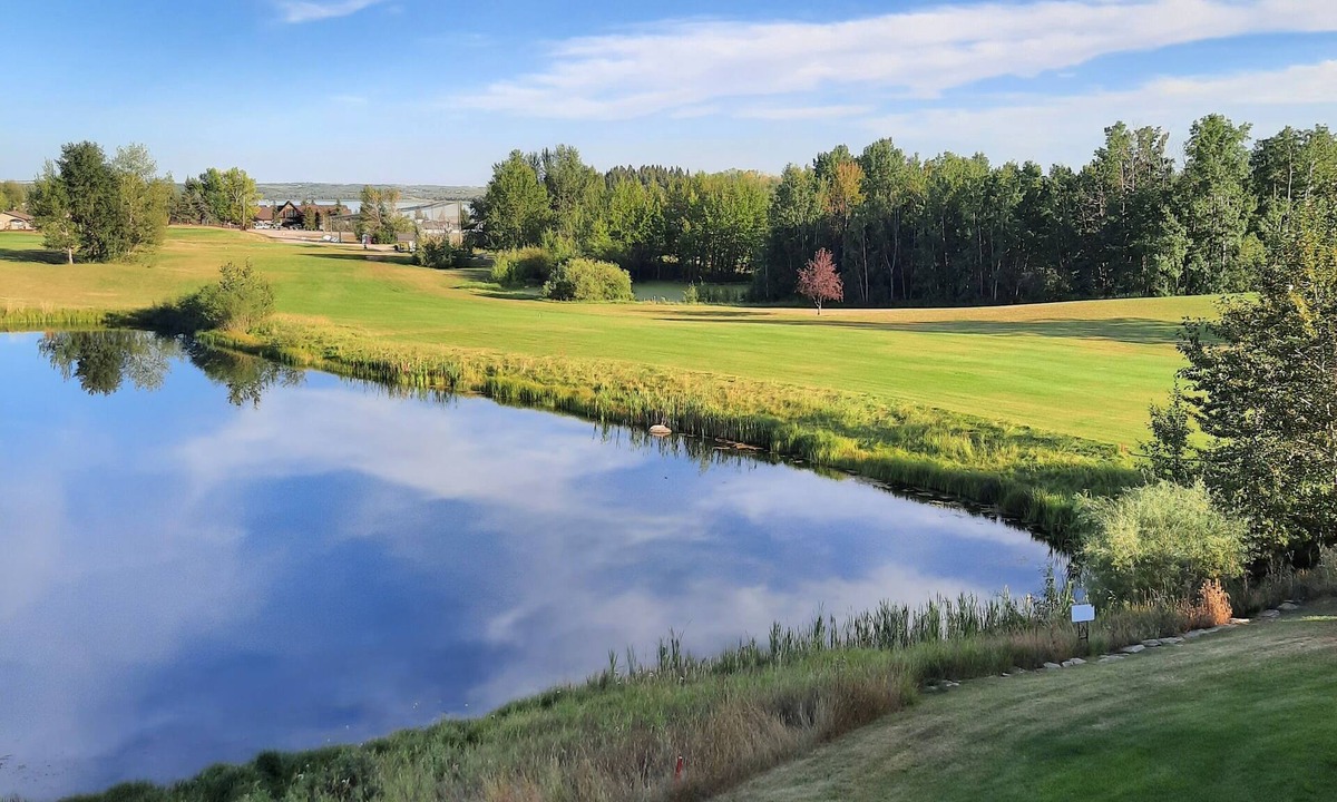 Torrington House | Fairway to Heaven at Pine Lake