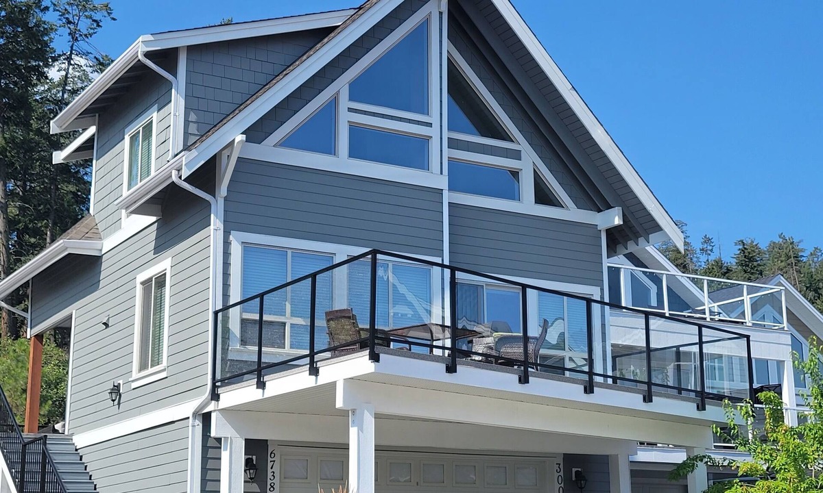 Central Okanagan House | Family friendly Cottage at La Casa- upper part close to all amenities