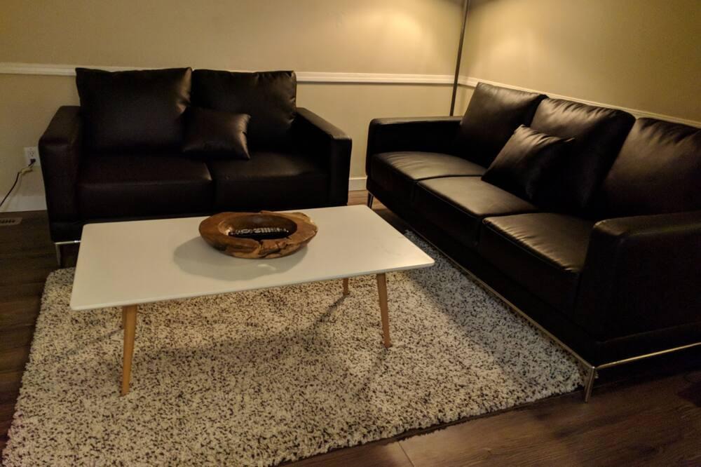 Townhome Royal Alex Dt | Northeast Edmonton