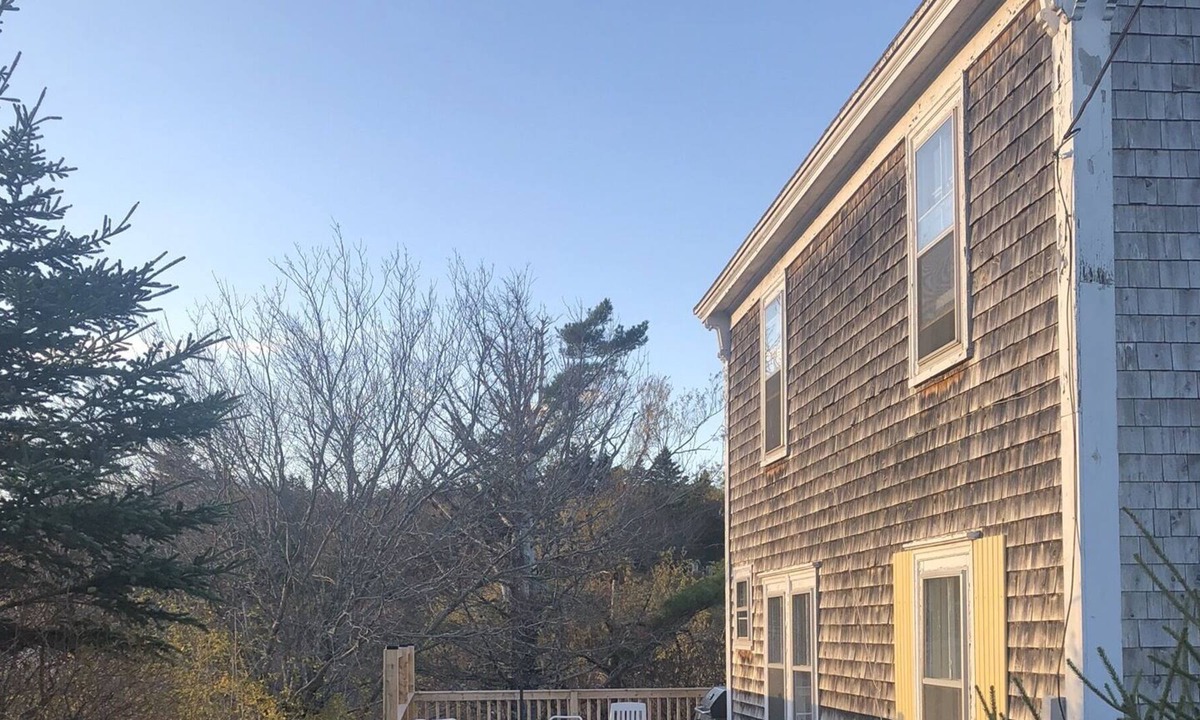 West Dublin House | Fisherman’s Cottage facing open Ocean. Sat -Sat. Weekly rentals preferred. Max 5