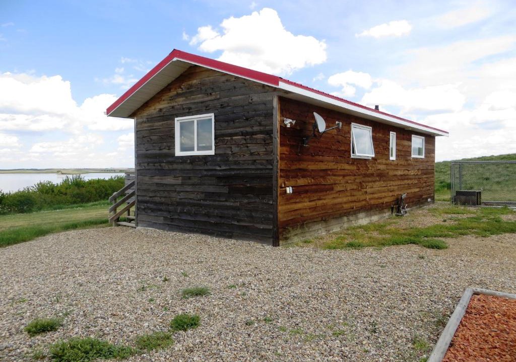 Drumheller House | Foxlake Retreat