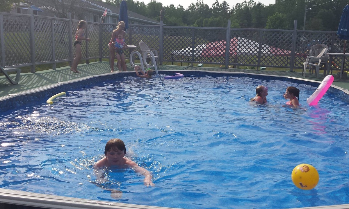 Edgetts Landing Hotel | Fundy Rocks Resort Motel Dbl Room Minutes to Hopewell Rocks
