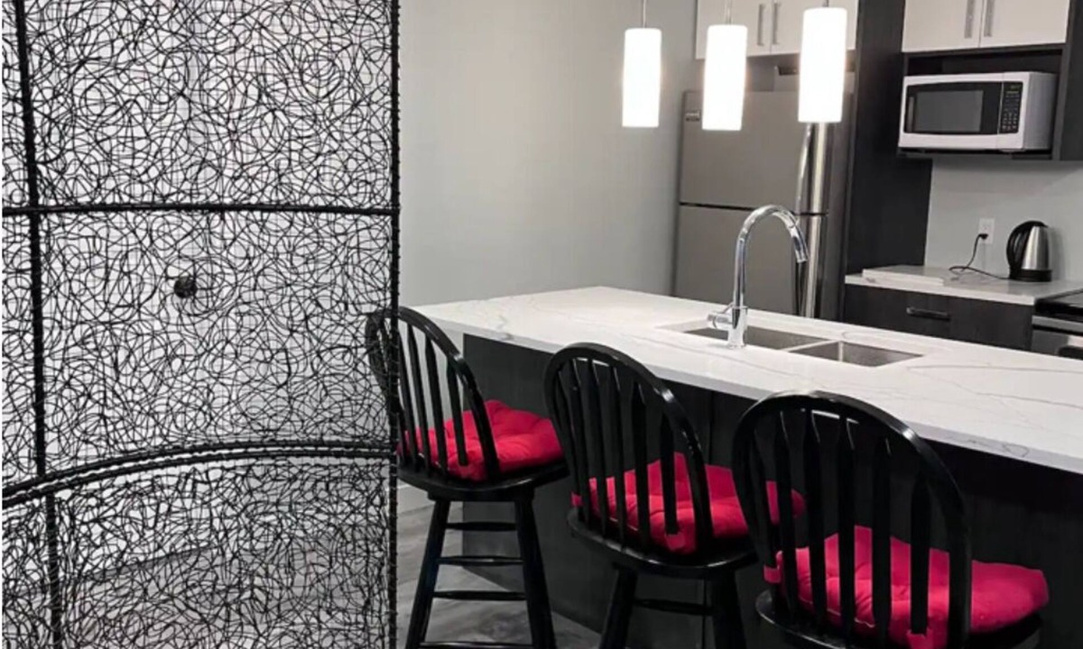 Citadel House | Garden private room with garden-view close LRT&UC,free parking