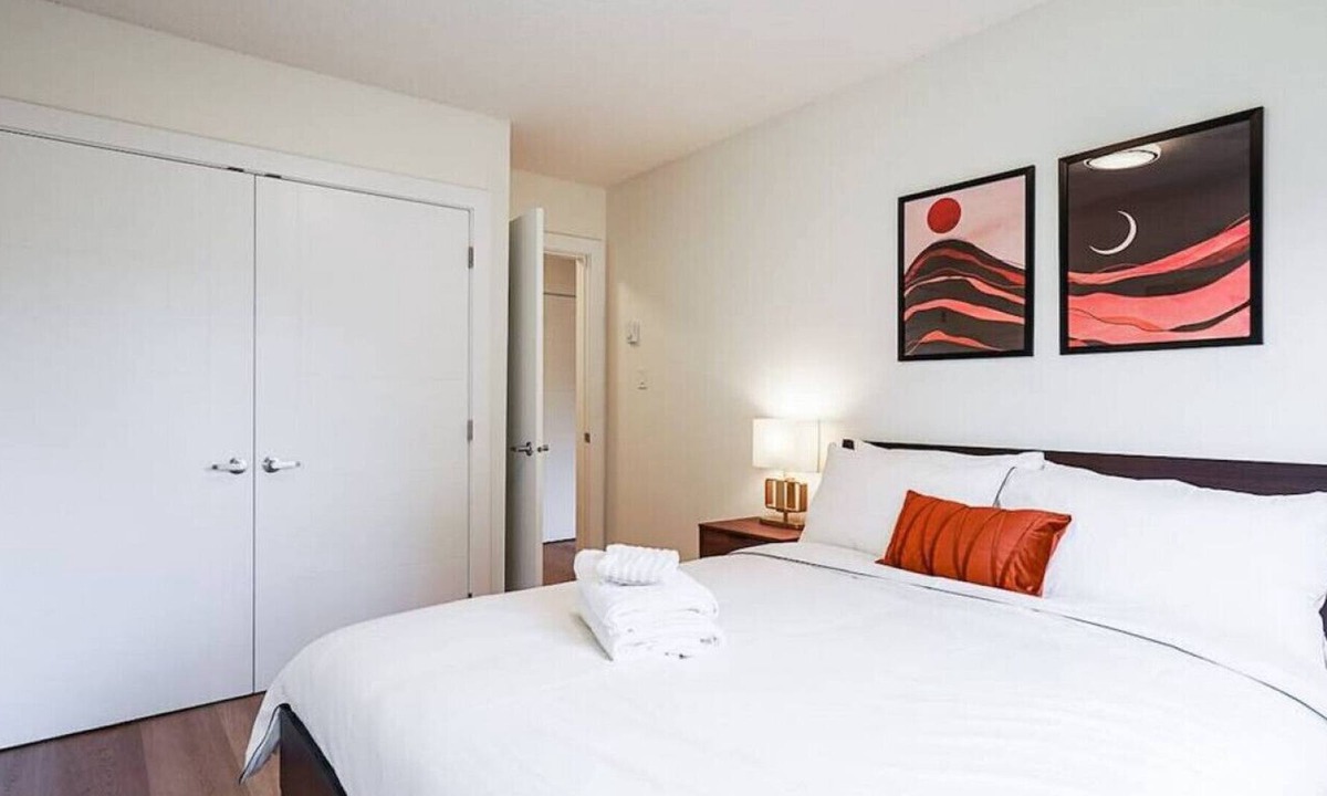 Surrey Apartment | Gateway Furnished Apartments Suite Twenty One