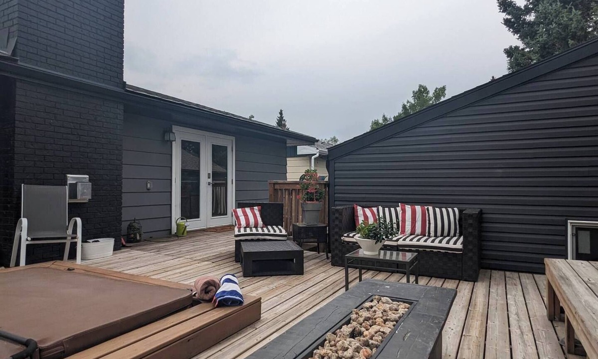 Canyon Meadows House | Gateway to the Rockies