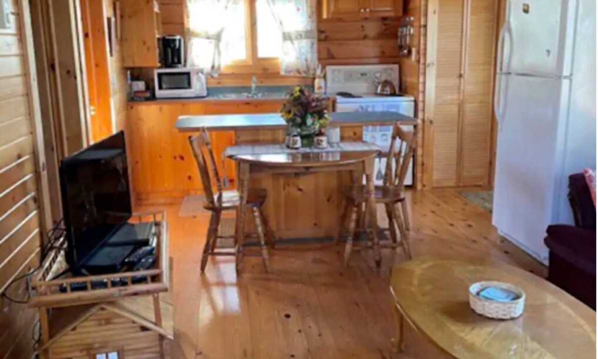 Cape Breton Regional Municipality Cottage | Georges River, Highland View Cottage #3n