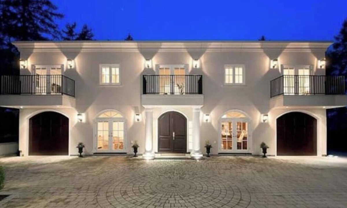 West Vancouver House | Grand West Vancouver Mansion