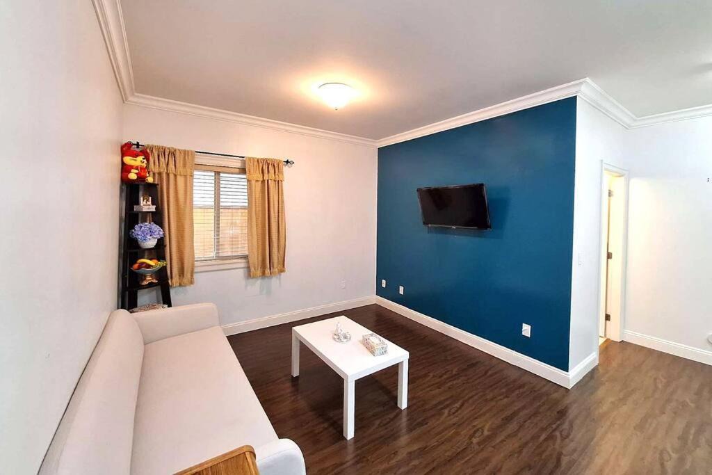 Guildford Apartment | Ground Lvl Entire Guest Suite w/Private Entrance