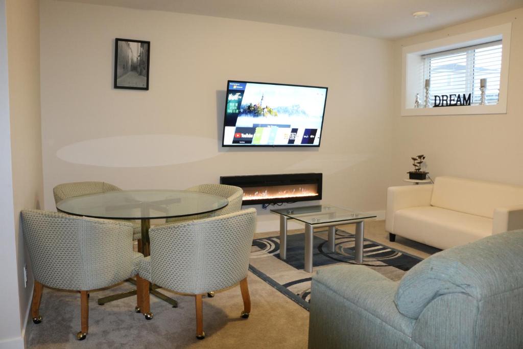 Northwest Calgary Apartment | Guest Suite in Calgary