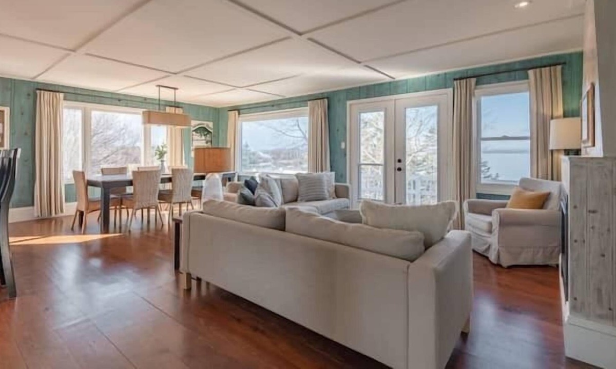 Glen Margaret House | Hackett's Cove Oceanfront Family Cottage for 11