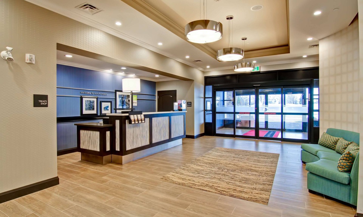 North Industrial Hotel | Hampton Inn & Suites by Hilton Saskatoon Airport