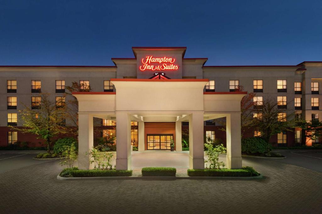 Metro Vancouver Regional District Hotel | Hampton Inn & Suites by Hilton Langley-Surrey
