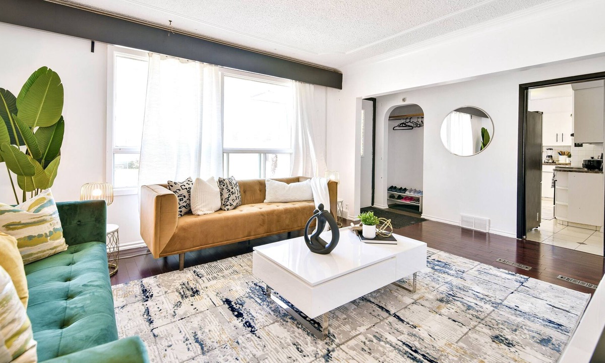 East Kildonan House | Hidden Gem: stylish 5BDRM w/Brand New Spa Hot tub