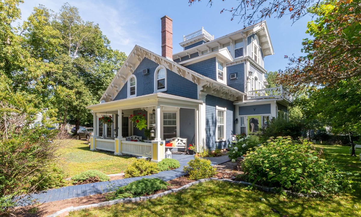 Charlottetown House | Historic home with Modern Amenities in Charlottetown, PEI