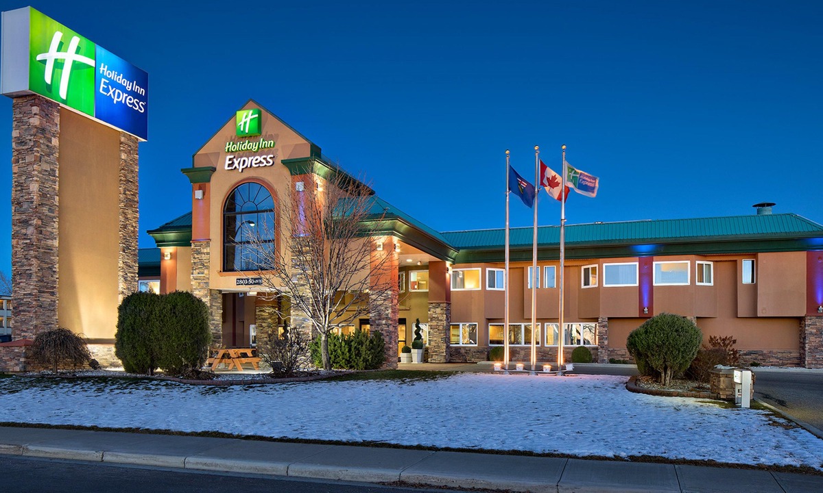 Red Deer Hotel | Holiday Inn Express Red Deer, an Ihg Hotel