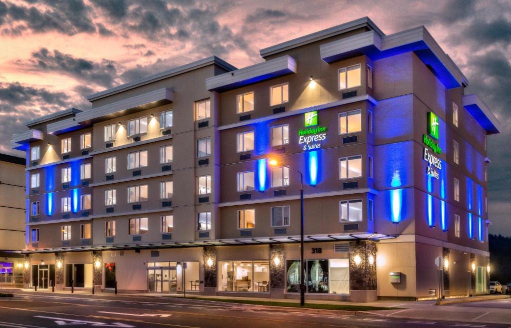 Victoria Hotel | Holiday Inn Express & Suites Victoria-Colwood by IHG