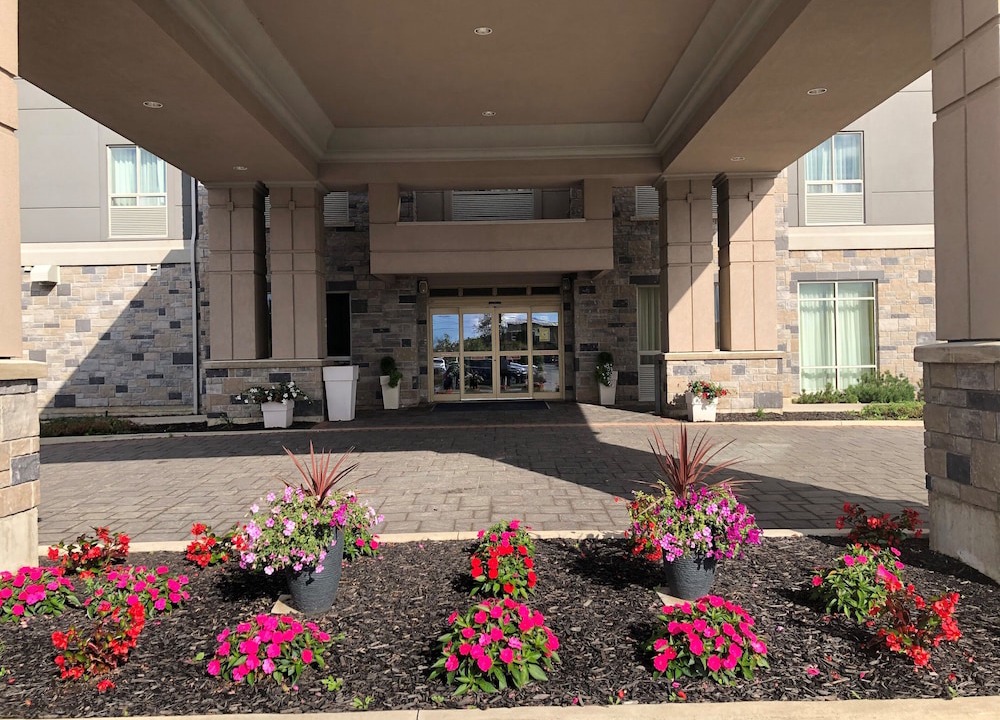 Thunder Bay Hotel | Holiday Inn Express Thunder Bay, an Ihg Hotel