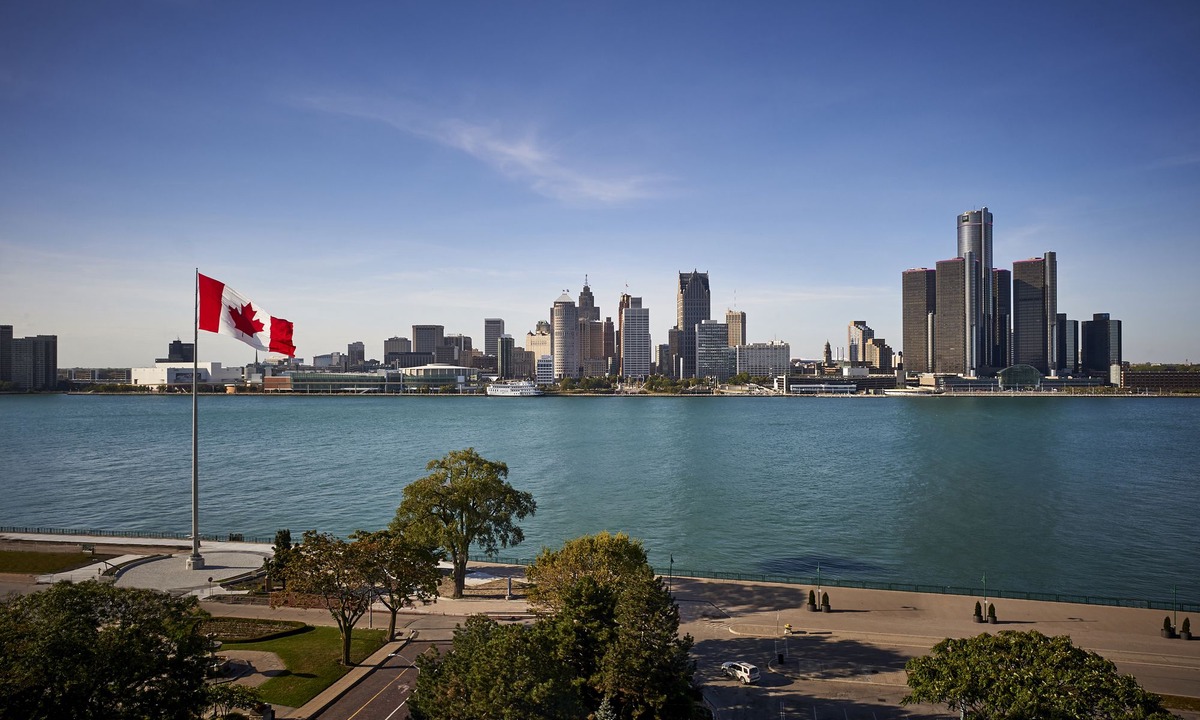 Windsor Hotel | Holiday Inn Express Windsor Waterfront, an Ihg Hotel