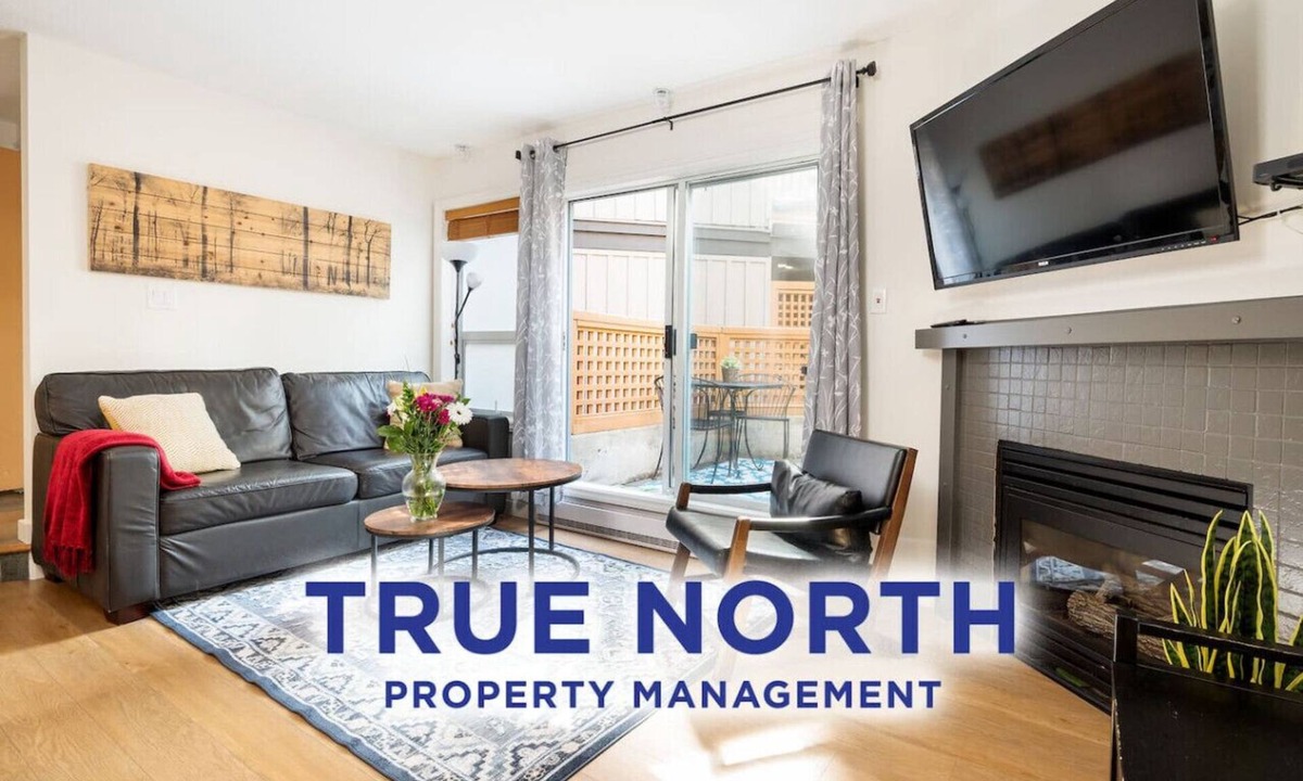 Village North House | Host Large Groups w/Best Location+Private Hot Tubs
