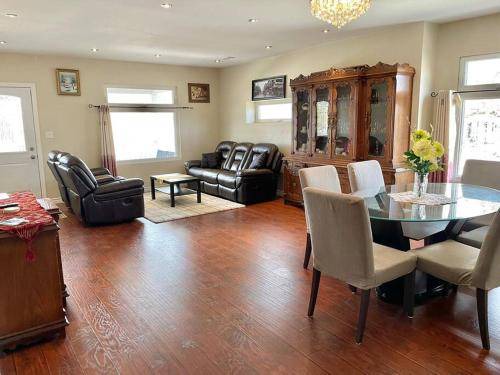 Silvertown House | House ∙ 4 bedrooms ∙ 10 guests