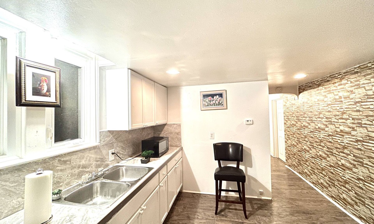 East Windsor House | Housing Albert