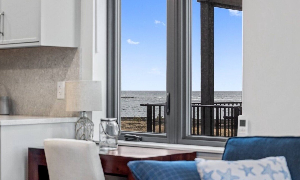 Black Creek House | "I Beach You To It" at The Beach House!