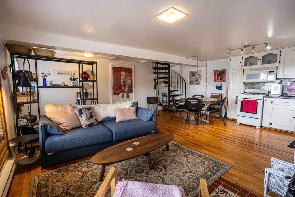 Downtown St. John's House | Iconic Battery Cottagesignal Hillsea&city Views