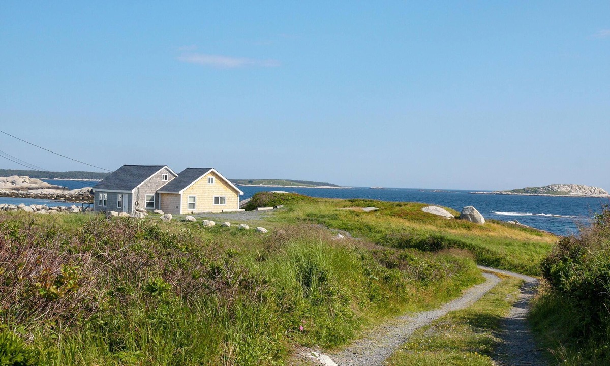 Prospect Cottage | Idyllic Oceanfront Cottage, Near Peggy's Cove!