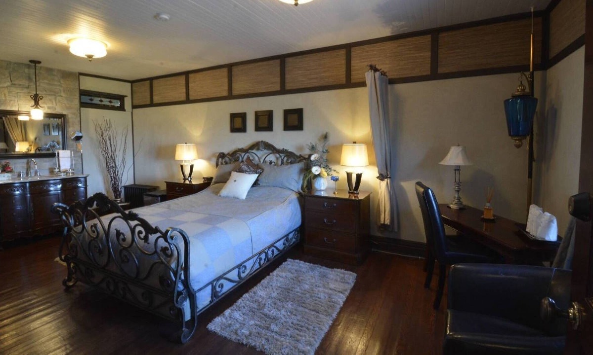 Matane House | In the heart of Matane, the Bruine Océane Inn is a little gem ready to welcome y