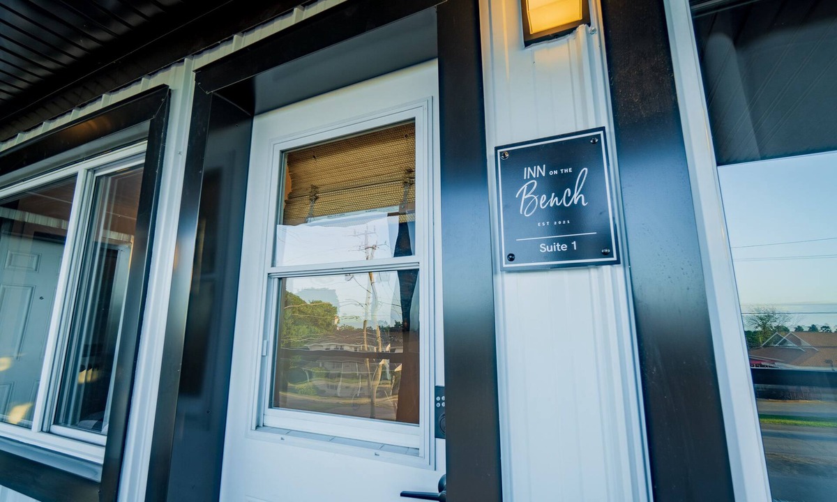 Beamsville Condo | INN ON THE BENCH