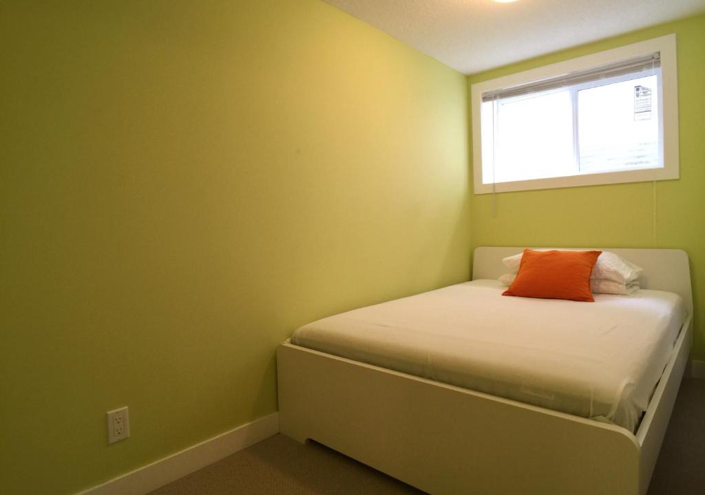 Signal Hill House | Joe's Cozy and Quality Entire Basement Suite in Calgary