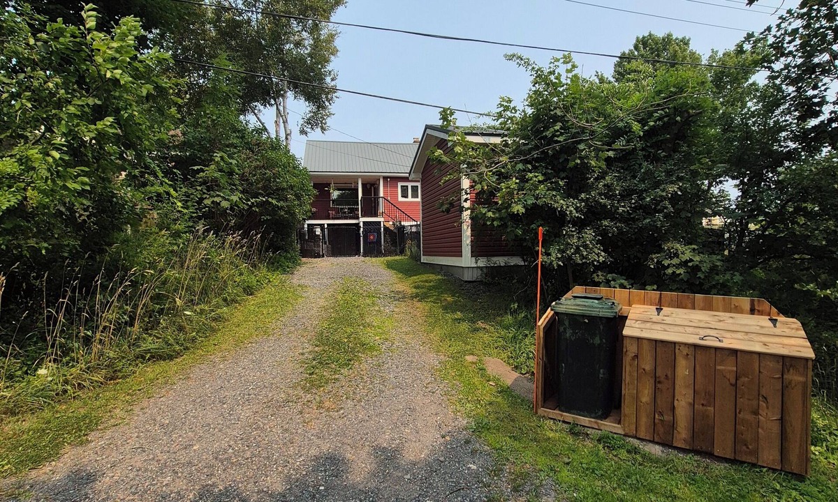Pictou House | Joey's Haven, 1 bedroom basement suite w/private entrance.