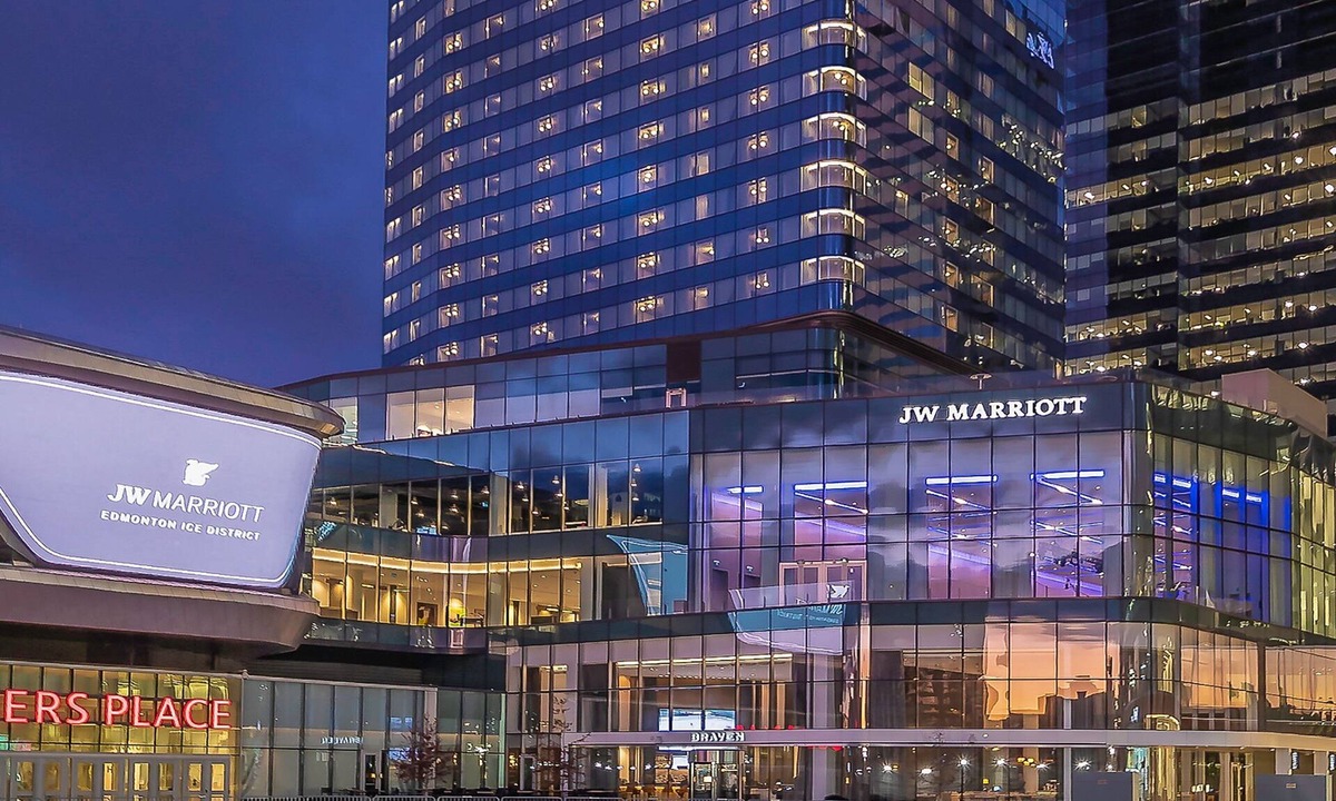 Downtown Edmonton Hotel | JW Marriott Edmonton ICE District