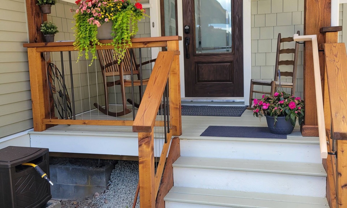 Salt Spring Island Apartment | Kick back and relax in this Quiet, calm, stylish and newly built space.