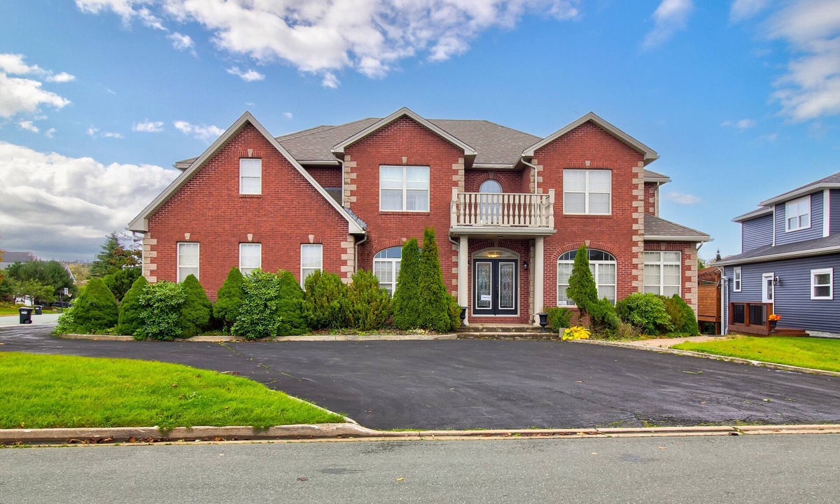 Terra Nova House | King William Manor | 3 Bed | 3.5 Bath | Garage | BBQ