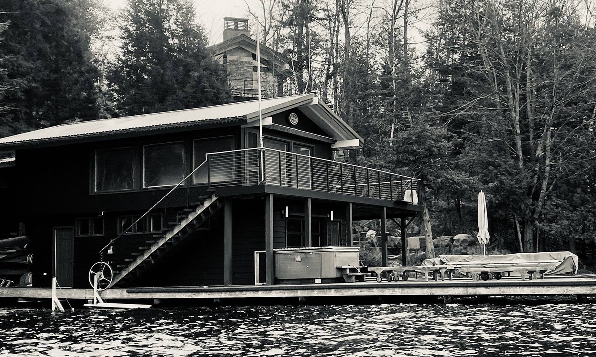 Muskoka Lakes House | Lake Rosseau Sunset Facing Deep Water Lake Front Property