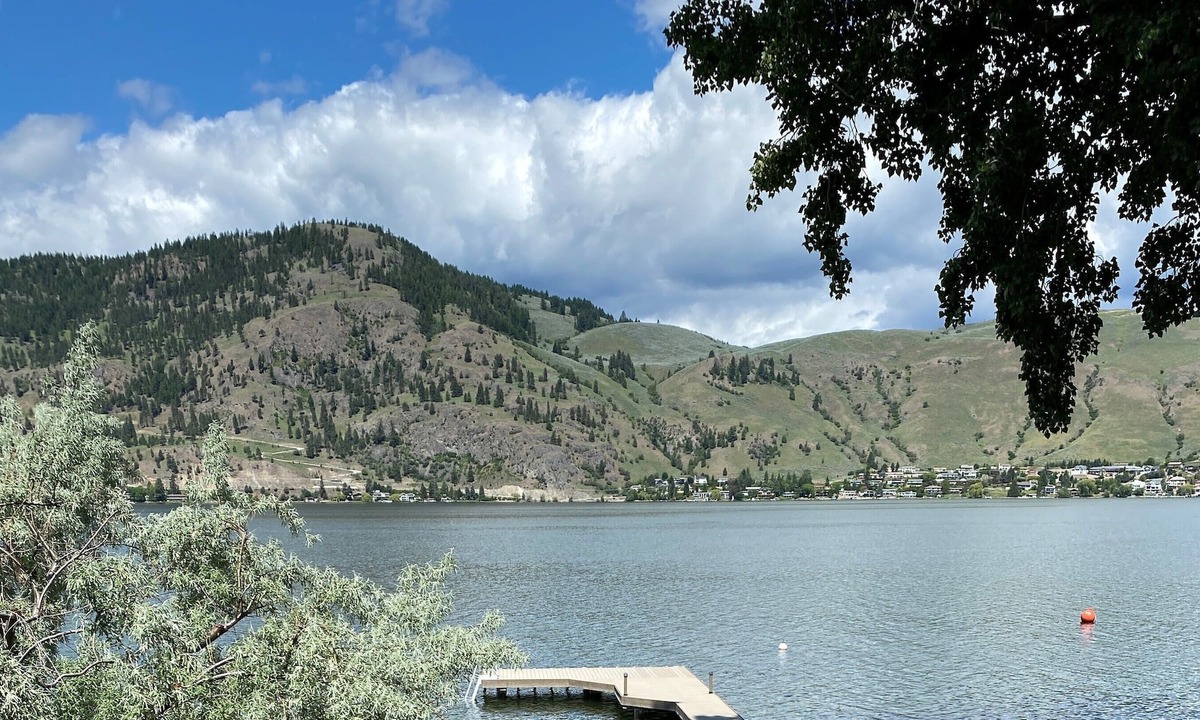 Vernon House | Lakefront House with Fantastic Dock
