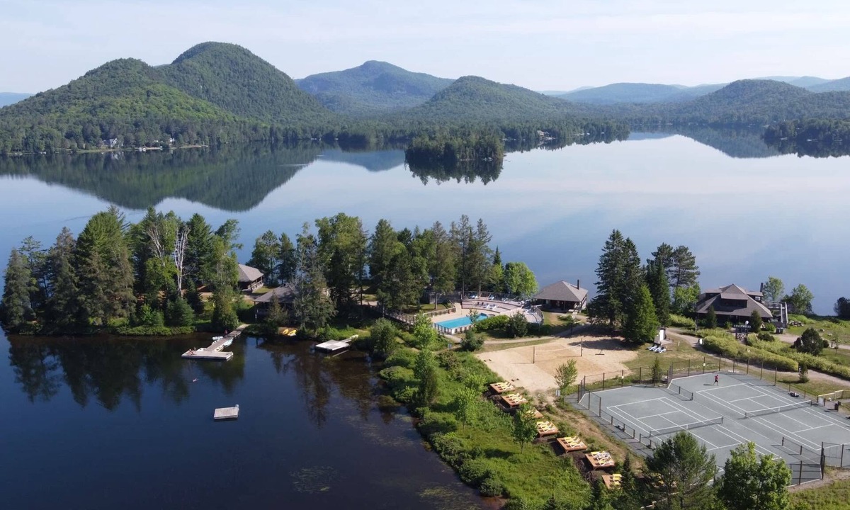 Lac Superieur Village Condo | Lakefront, Mountain View, Remote Work - 1 Bd Suite
